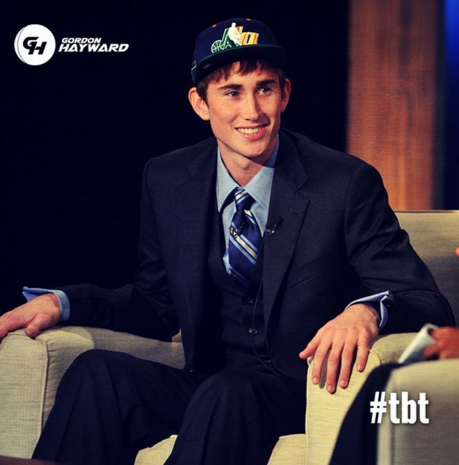 乐鱼中国体育关于窗口期社区盾传出新动向，犹他爵士临场应变，管理层表态：震撼外界，心理建设被强调的信息